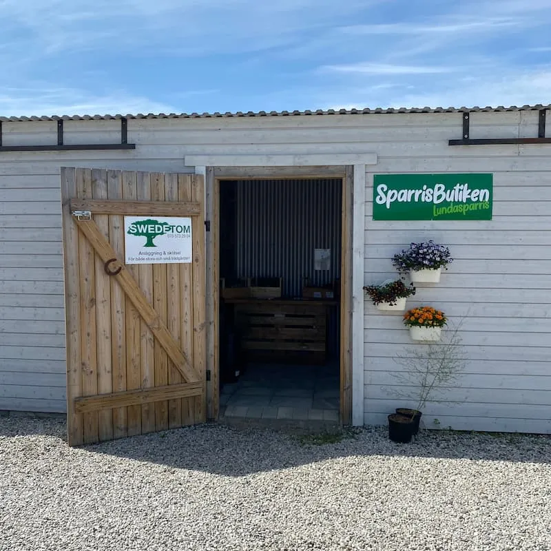 Stävie Nyboväg 375 Gårdsbutik där Lundasparris säljs